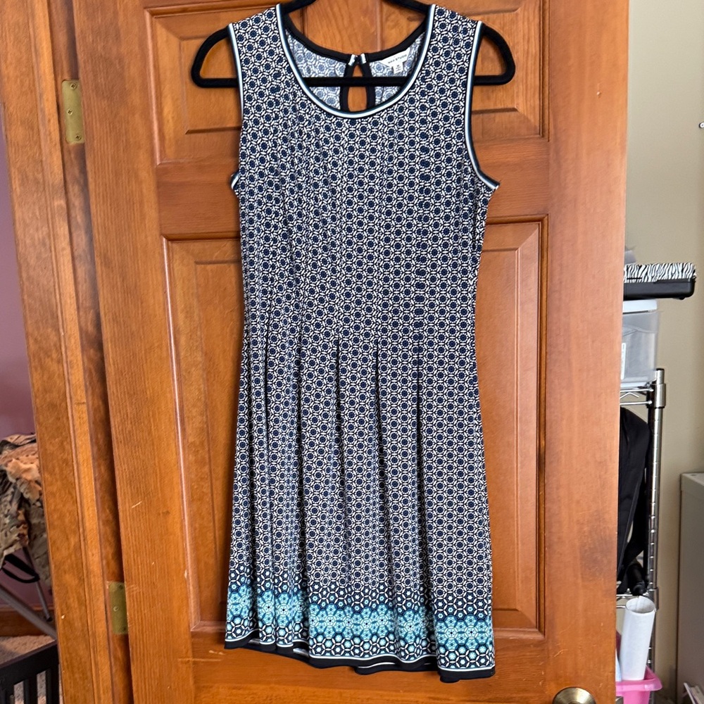 Sleeveless Geometric Pattern Dress - Blue and Black